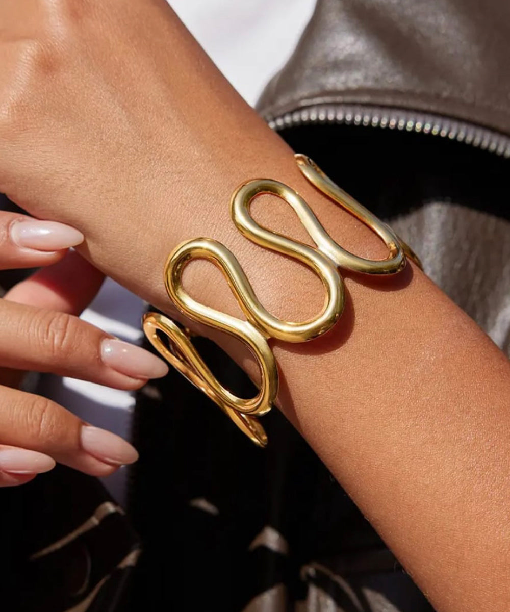 Serpentine Wave Cuff