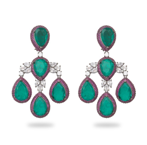 Statement Emerald Dangler